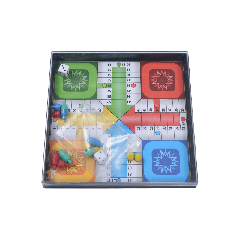 Portable Plastic Case Edition Klassisk flygende sjakk (Ludo)-spill