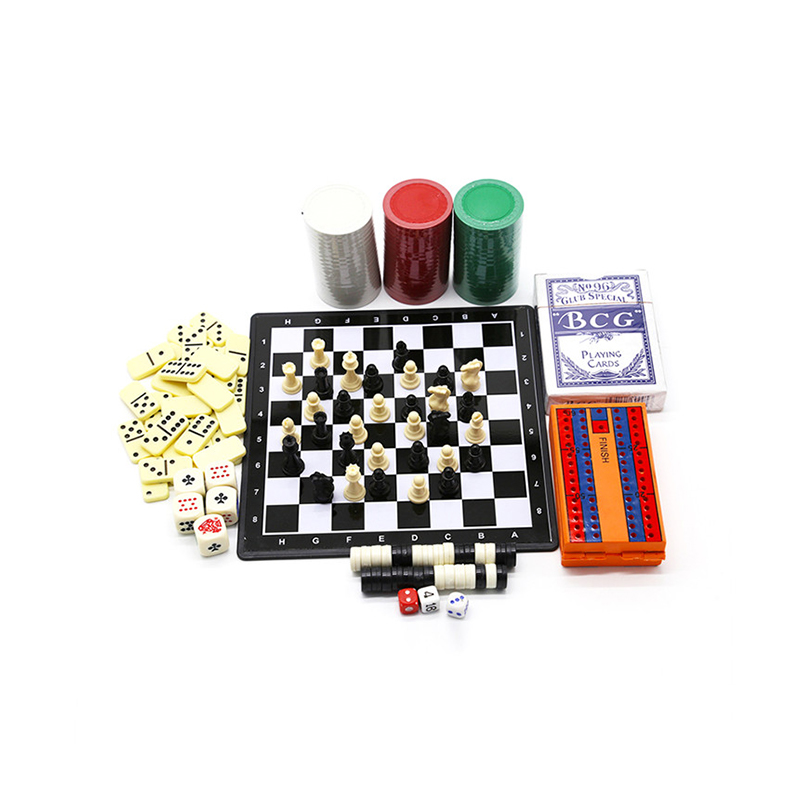 Klassisk flerspillsett - Combo for sjakk, domino, poker og dam