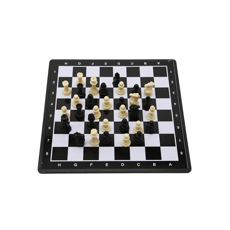 Klassisk flerspillsett - Combo for sjakk, domino, poker og dam