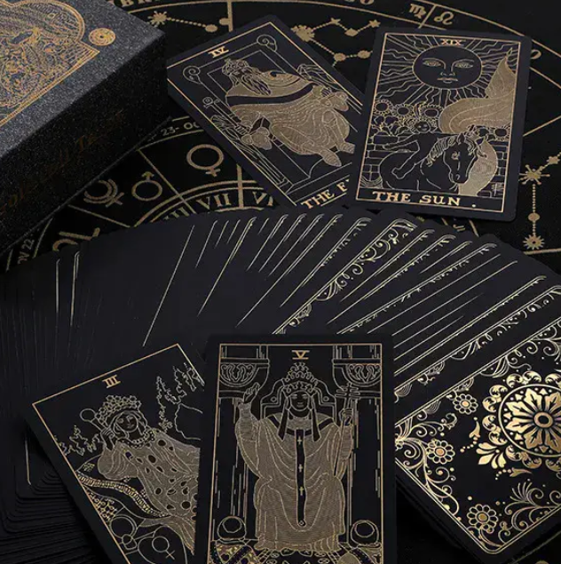 Hvordan lese tarotkort for nybegynnere?
